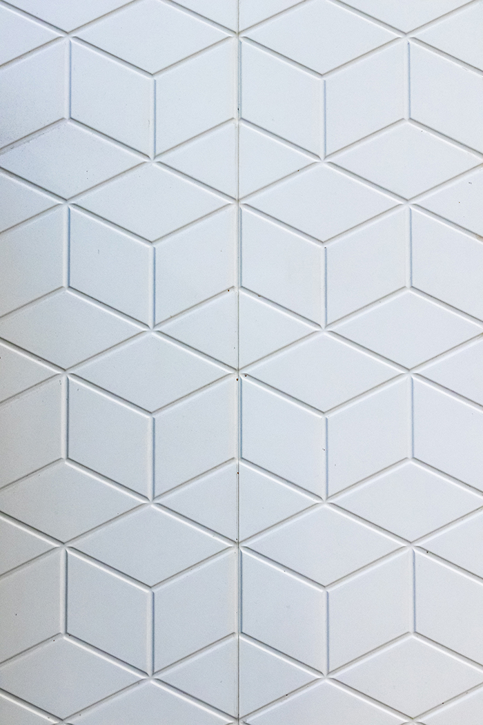 A melhor maneira de limpar azulejos