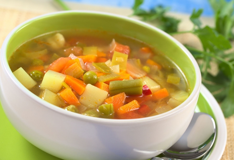 Sopa de Legumes com carne é uma opção nutritiva