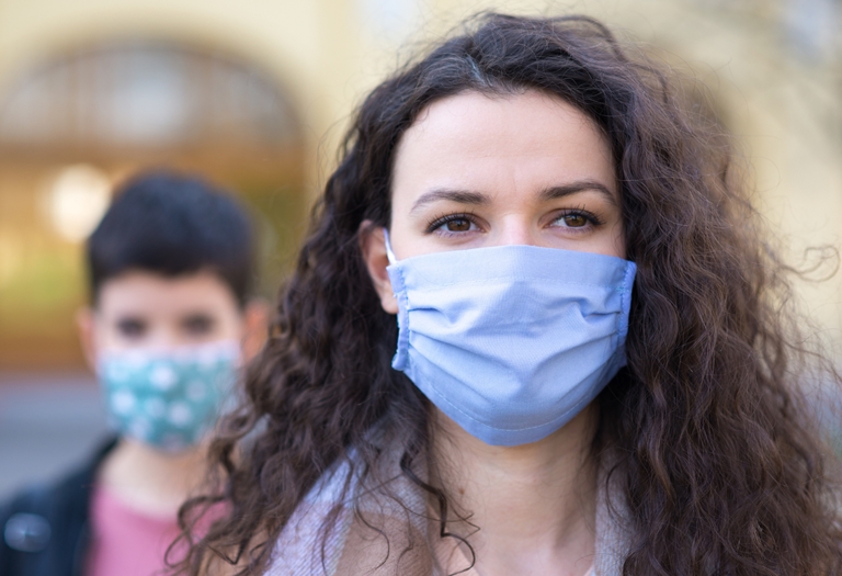 Usar máscaras é importante mesmo após ser vacinado