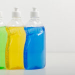 produtos de limpeza em grandes volumes